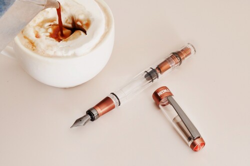 TWSBI Diamond Kolbenfuellhalter